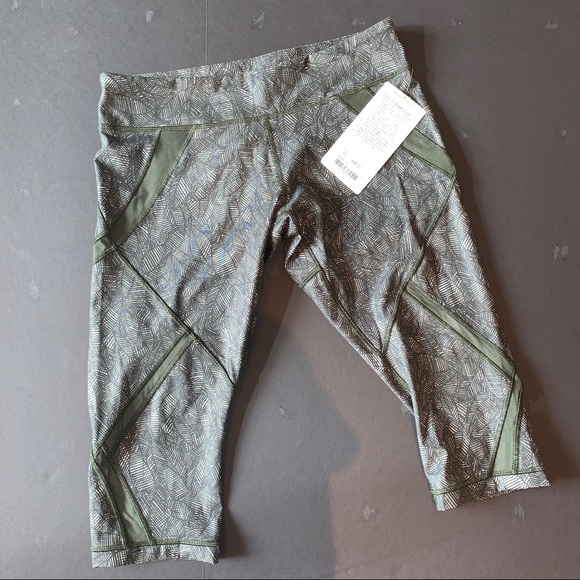 Lululemon Cool To Street Crop White Gator Green - Picture 4 of 8